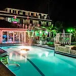 Acapulco Marinos Apartments- Adults Only Aparthotel 4*