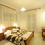Acapulco Marinos Apartments- Adults Only מלון דירות 4*