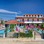 מלון דירות Acapulco Marinos Apartments- Adults Only לגאנאס