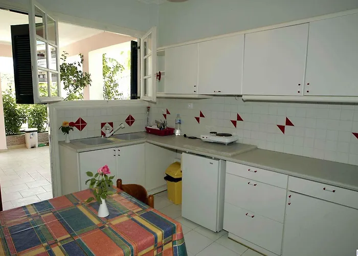 Acapulco Marinos Apartments- Adults Only Laganas