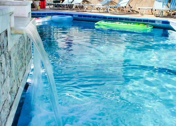 Aparthotel Acapulco Marinos Apartments- Adults Only