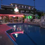 Acapulco Marinos Apartments- Adults Only